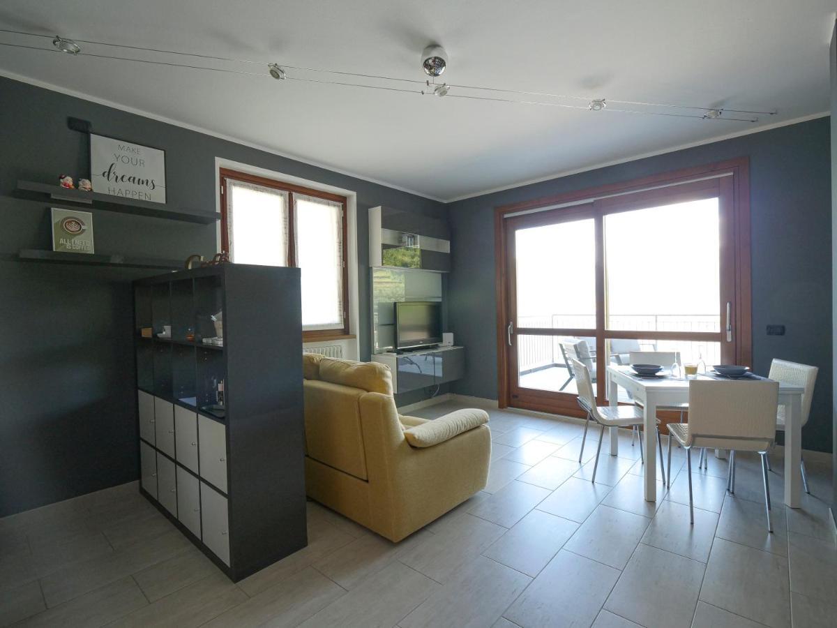 Full Of Colour Apartment เบลลาโน ภายนอก รูปภาพ